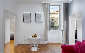 Pantheon 57 Apartment -A Pearl Experience In The Heart Of Rome